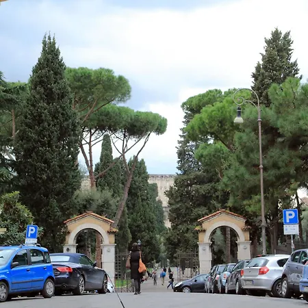 Mecenate 4*